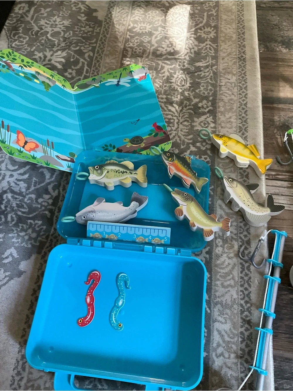 Melissa & Doug Bright Turquoise Kids Fishing Tackle Playset